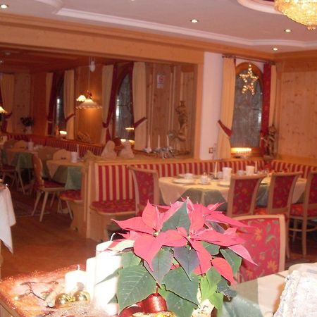 Garni Franca B&B 塞尔瓦迪加尔代纳山谷 外观 照片