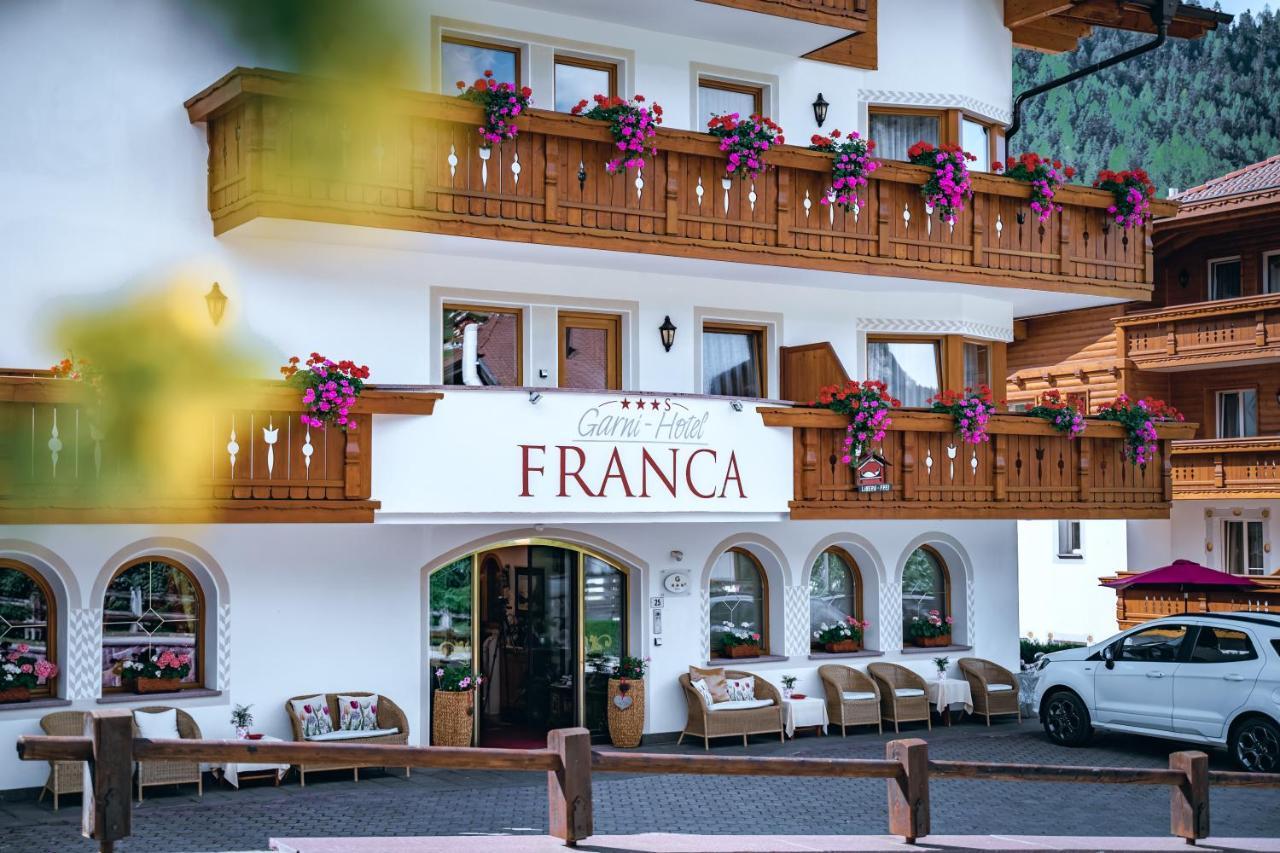 Garni Franca B&B 塞尔瓦迪加尔代纳山谷 外观 照片