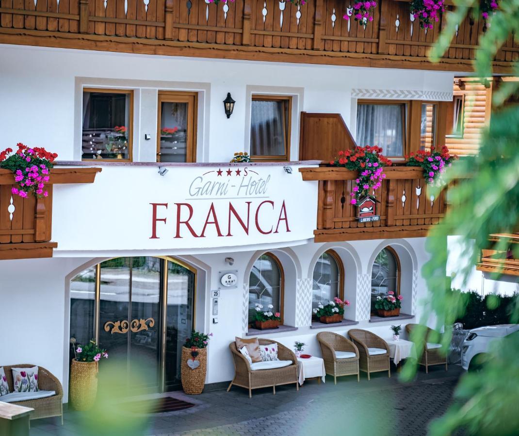 Garni Franca B&B 塞尔瓦迪加尔代纳山谷 外观 照片