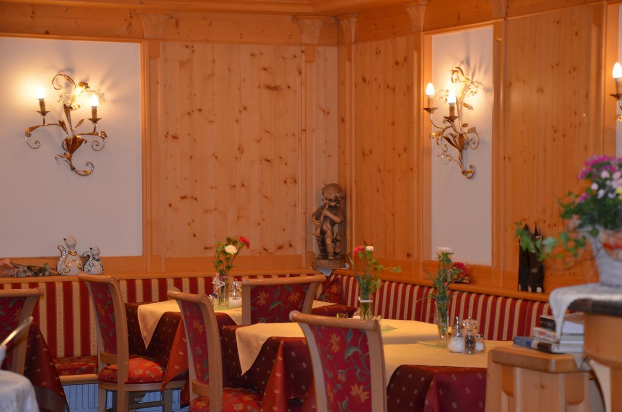 Garni Franca B&B 塞尔瓦迪加尔代纳山谷 外观 照片